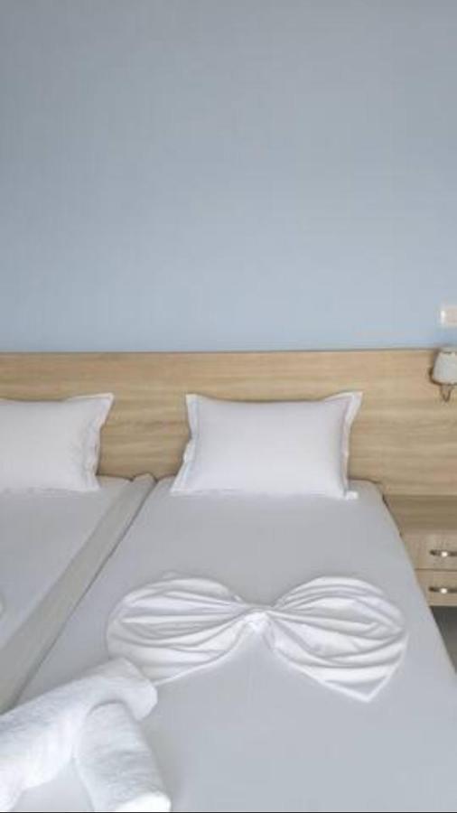 Vasili Sunstay Apartments Sarande Bagian luar foto