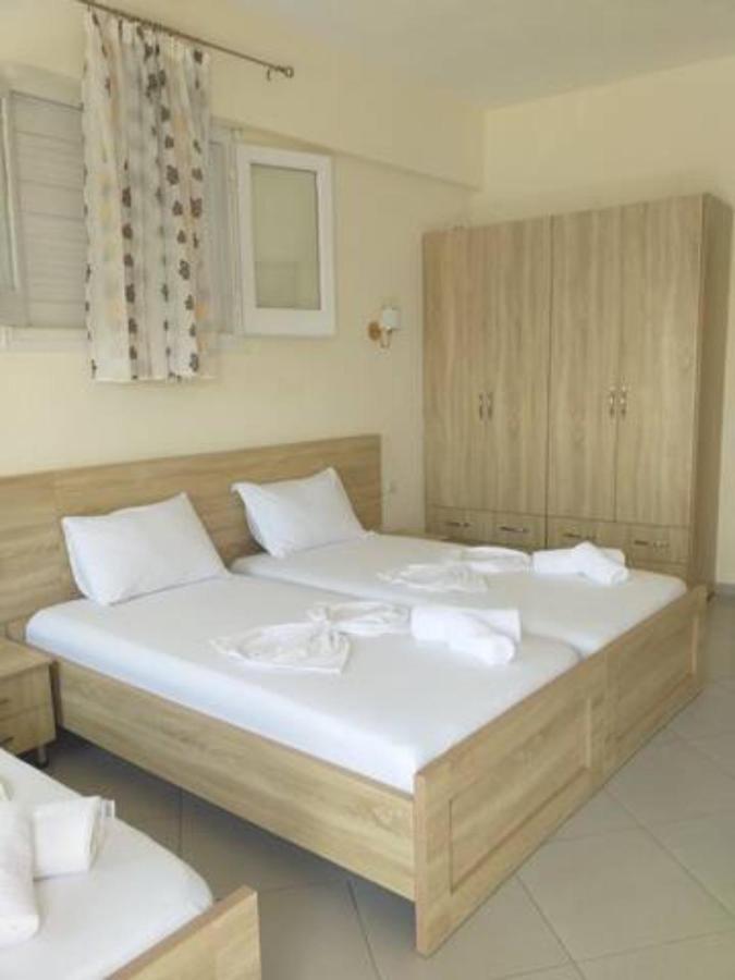 Vasili Sunstay Apartments Sarande Bagian luar foto