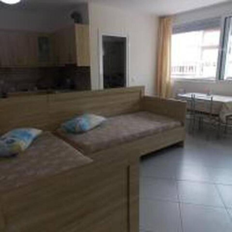 Vasili Sunstay Apartments Sarande Bagian luar foto