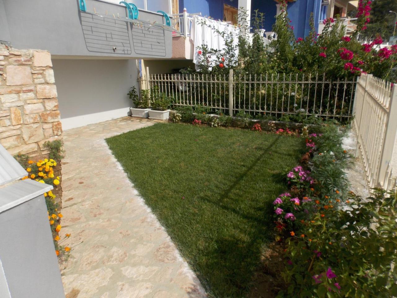 Vasili Sunstay Apartments Sarande Bagian luar foto